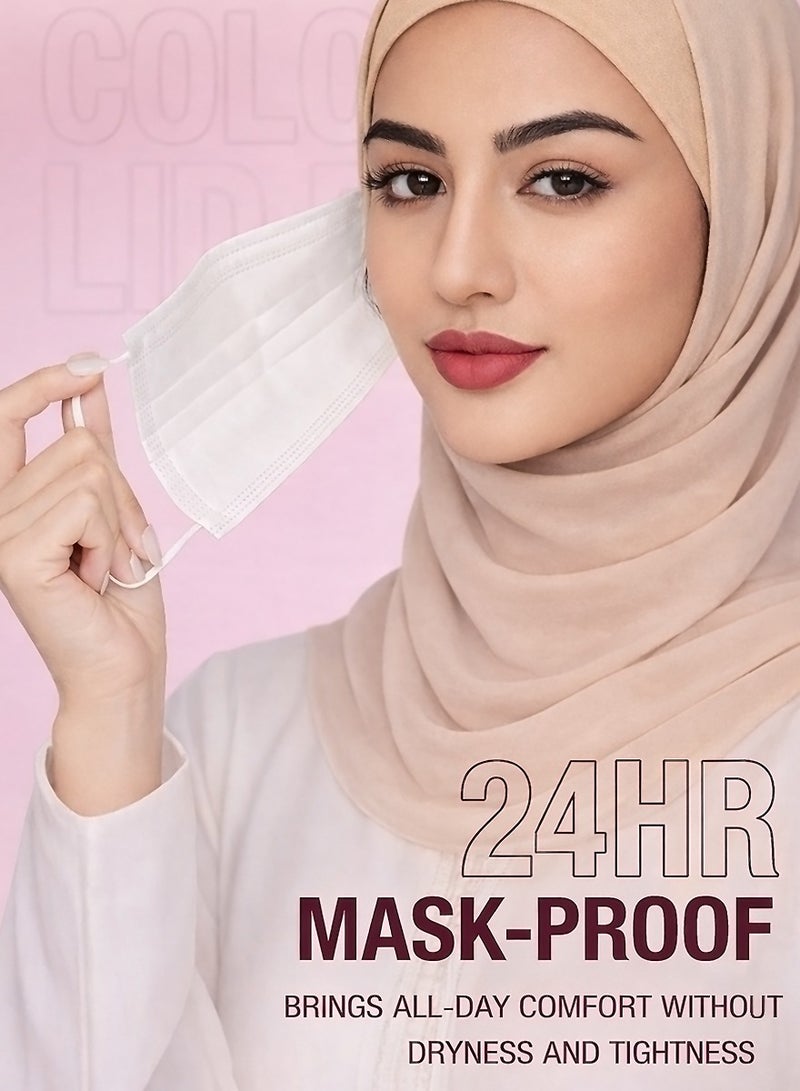 أو.تو.أو روج مات القُبلة المخملية – صبغة قوية بلمسة مخملية، قوام خفيف وثبات طويل طوال اليوم - Image 2